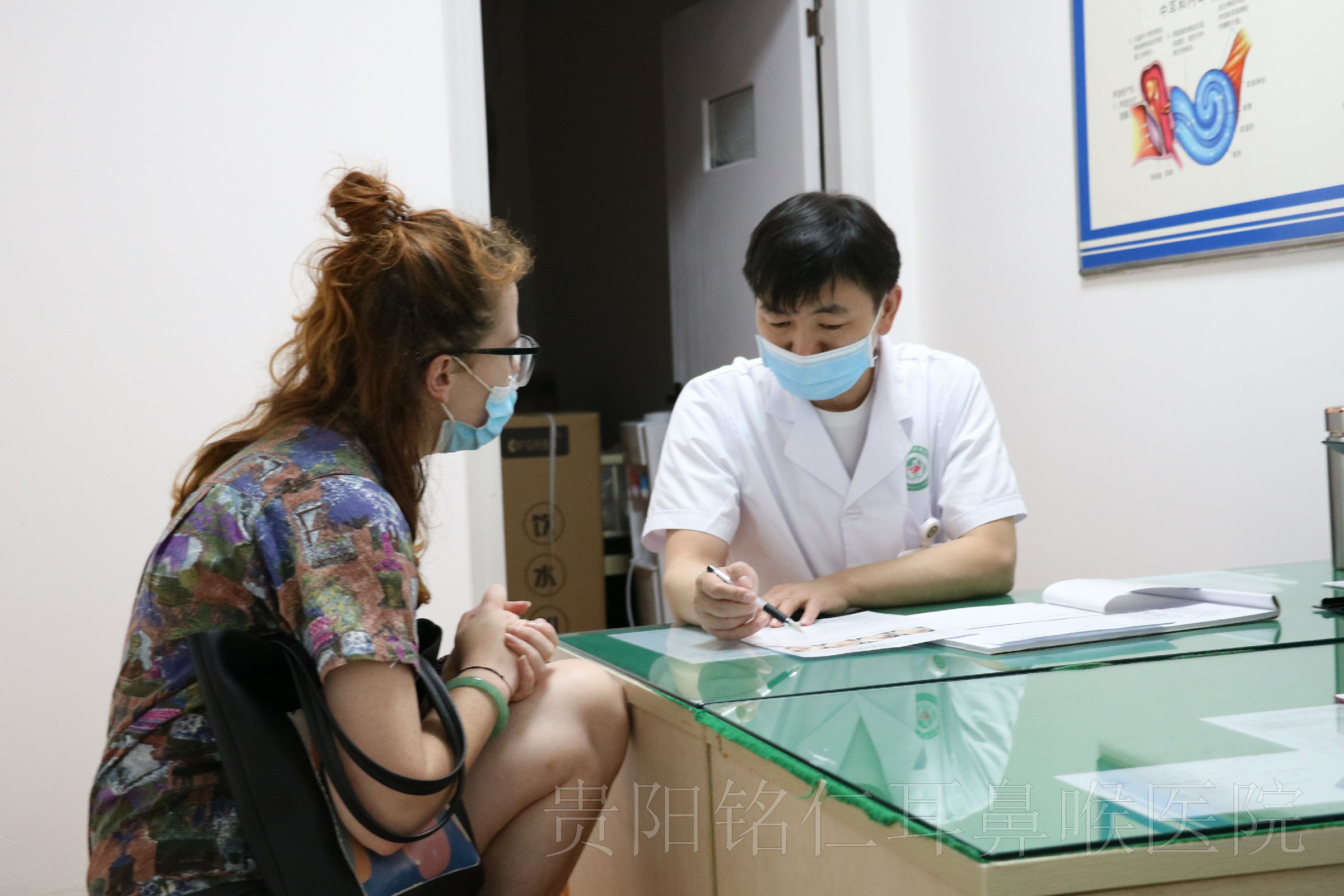 點(diǎn)贊好評   外國友人對貴陽銘仁耳鼻喉醫(yī)院頻頻稱贊(圖3)