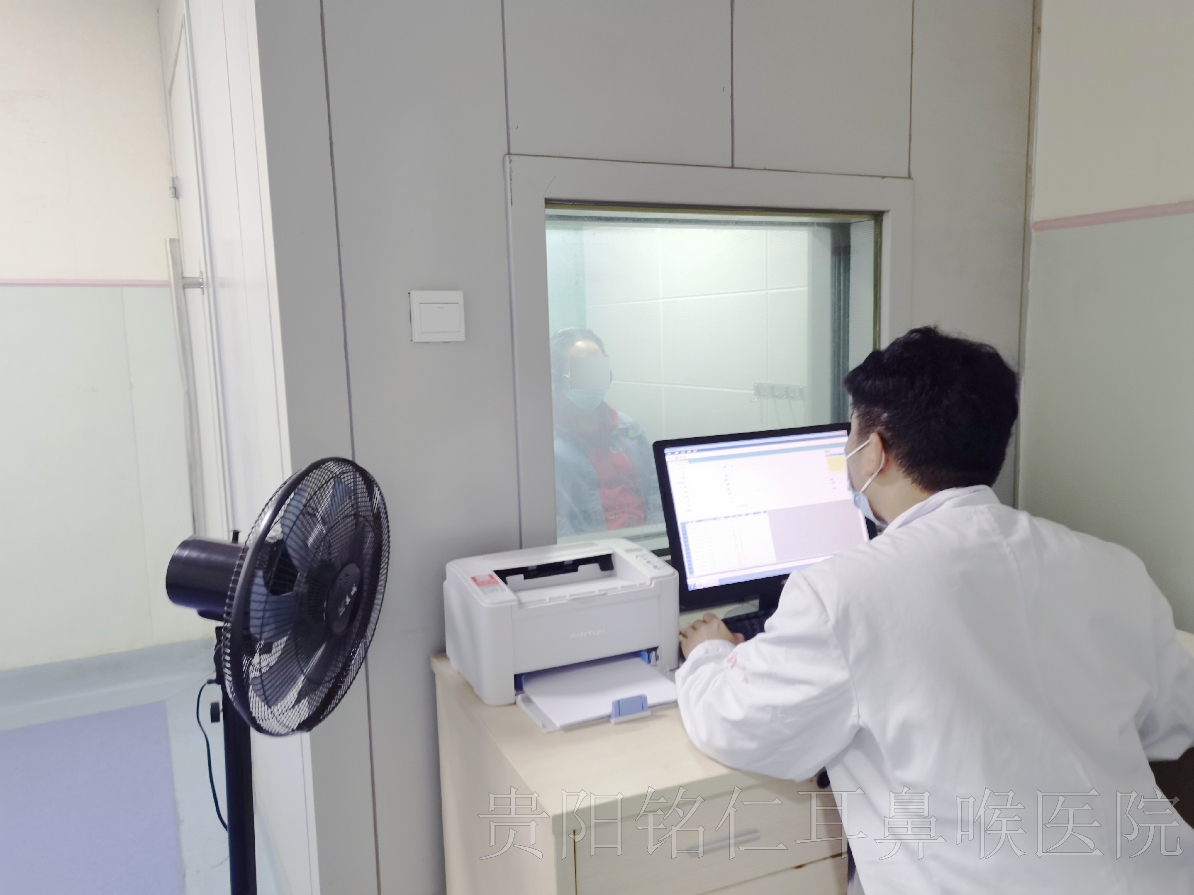 重視全面建設(shè)，開設(shè)?？茖２￠T診(圖1)