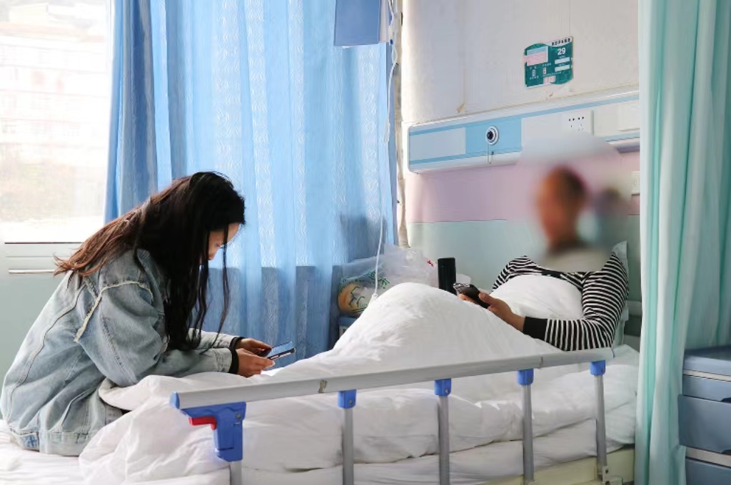 手術(shù)沒做干凈，術(shù)后3年顱內(nèi)竟發(fā)現(xiàn)巨大膽脂瘤！(圖3)