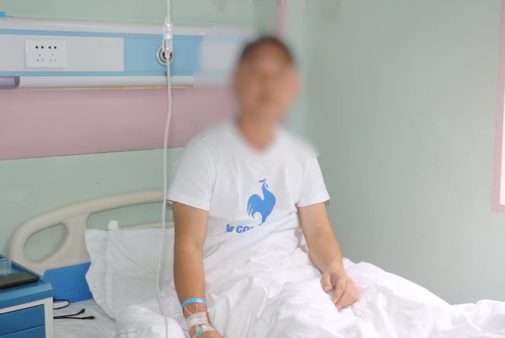 男子誤吞魚刺，術(shù)后取出3厘米長倒置雙頭銳利魚骨，直呼僥幸得救！(圖3)